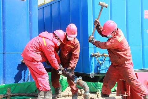 What are the standard installation procedures for underground equipment?