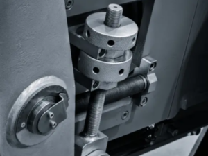How to Determine the Load Capacity of Elevator Links