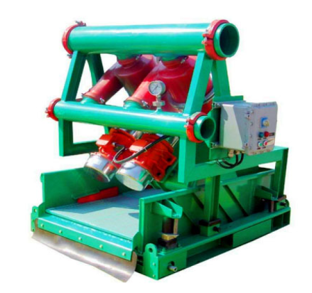 How do desanders improve drilling mud purification?