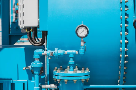 What Types of Natural Gas Development Equipment Are There